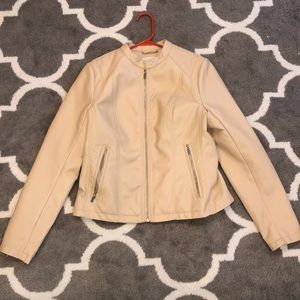 Tan Leather jacket in PERFECT condition!